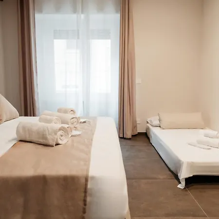 La Casa Di Ax * Roma